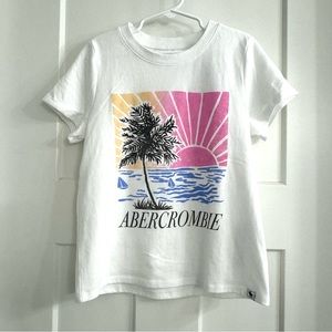 NWOT Abercrombie Kids Girl’s Short Sleeve Tee, 7/8
